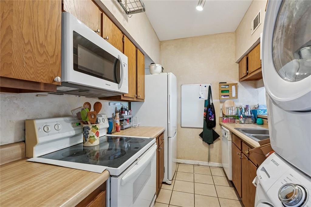 2866 STEAMSHIP Circle 3B
