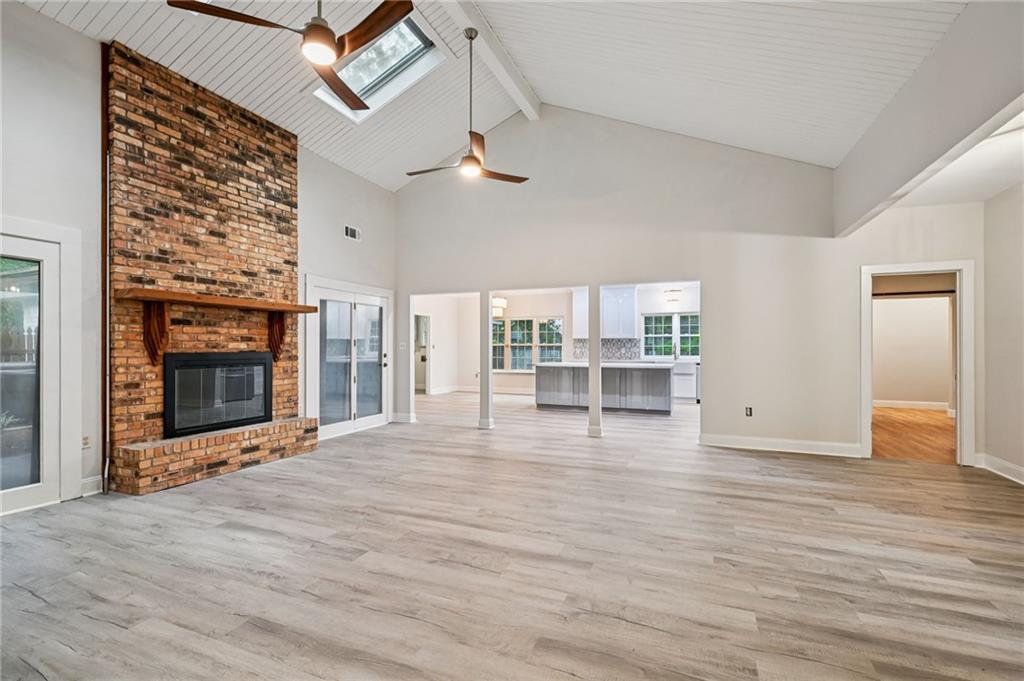 325 JASMINE Drive
