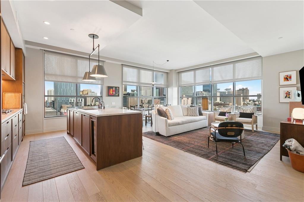 1001 JULIA Street 9E