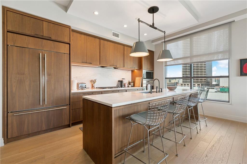 1001 JULIA Street 9E