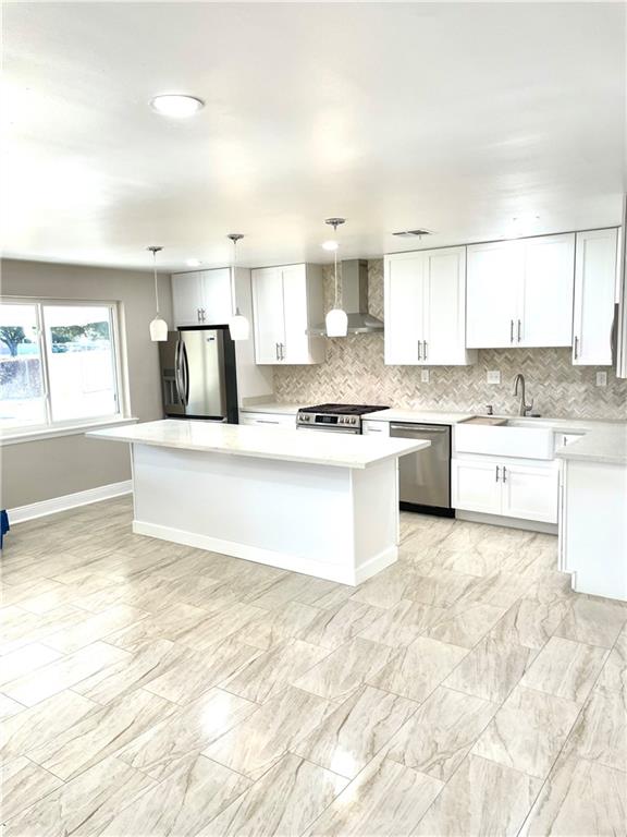 14 DERBES Drive
