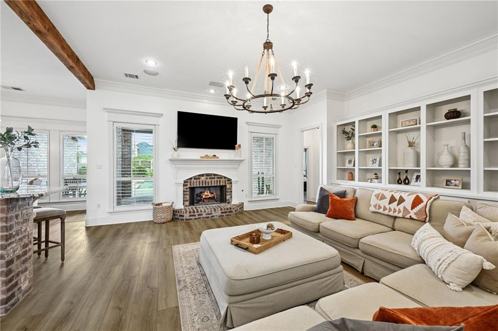 900 PINE WILD Circle
