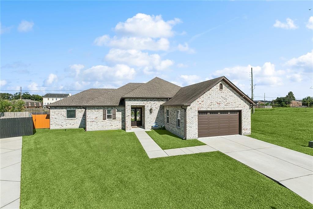 218 BELLE ORMOND Circle