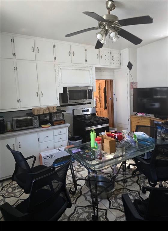 1573 N GALVEZ Street