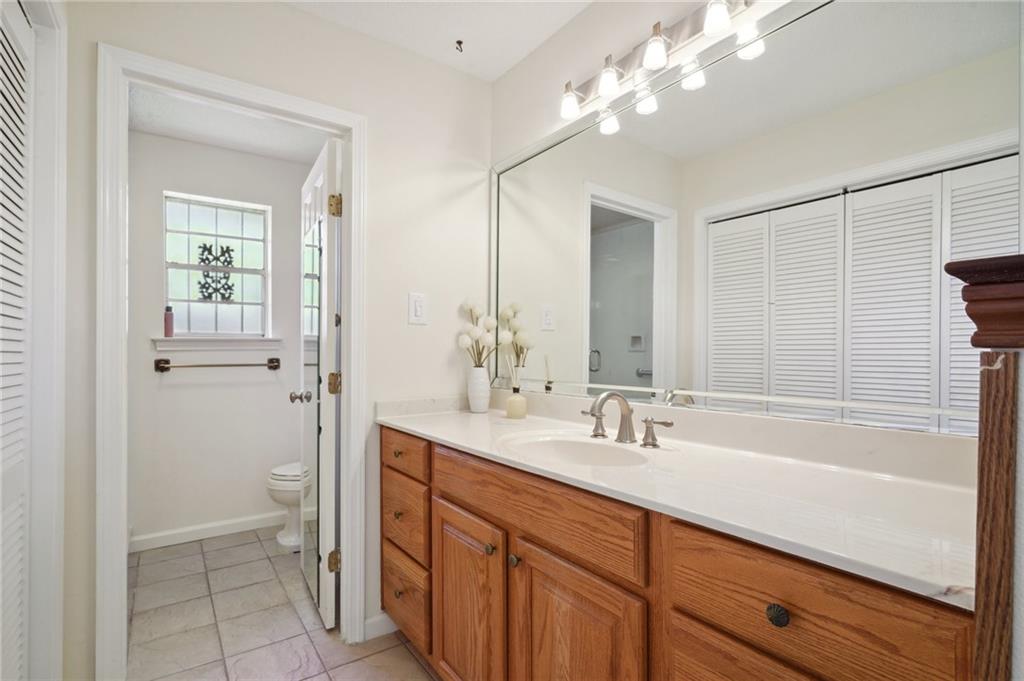 Metairie, Louisiana 70006, United States, 3 Bedrooms Bedrooms, ,2 BathroomsBathrooms,Residential,Pending,20467