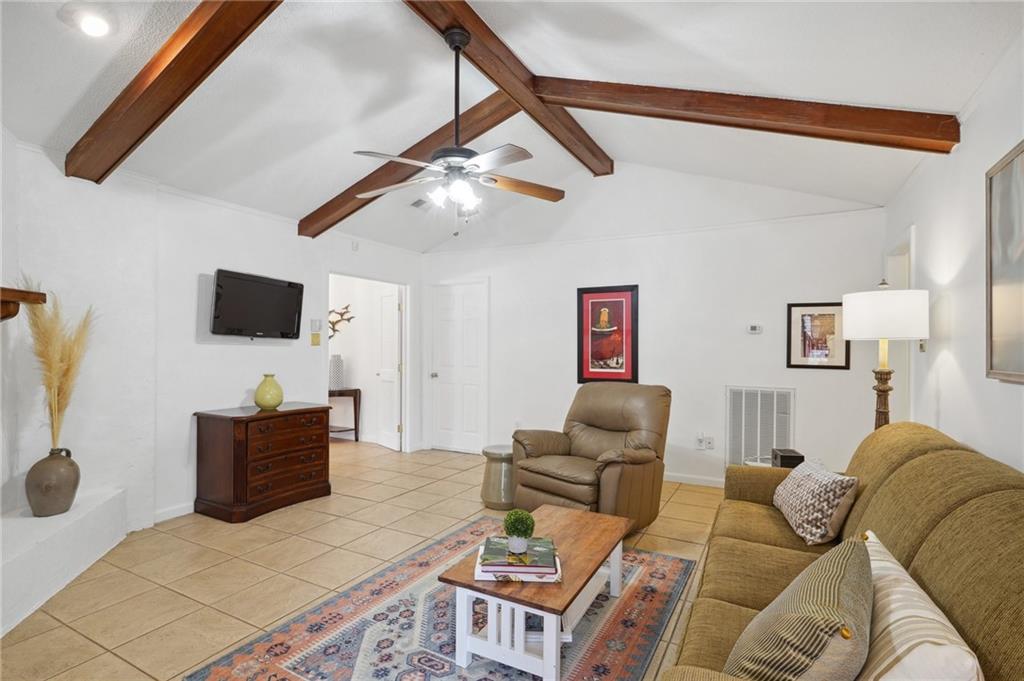 Metairie, Louisiana 70006, United States, 3 Bedrooms Bedrooms, ,2 BathroomsBathrooms,Residential,Pending,20467