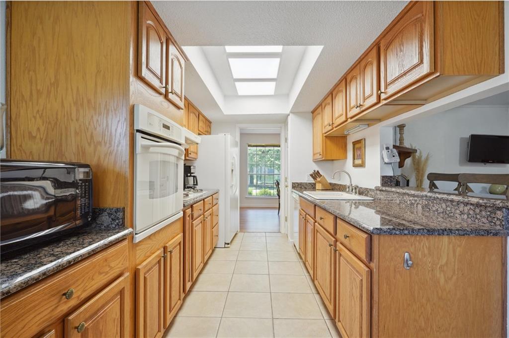 Metairie, Louisiana 70006, United States, 3 Bedrooms Bedrooms, ,2 BathroomsBathrooms,Residential,Pending,20467