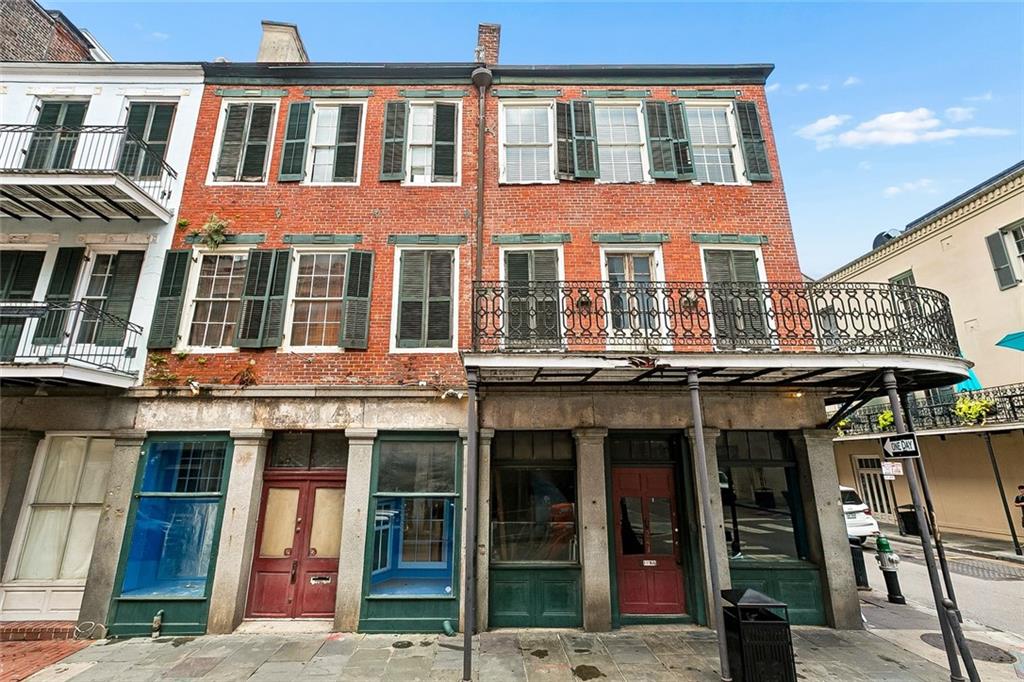 241 CHARTRES Street