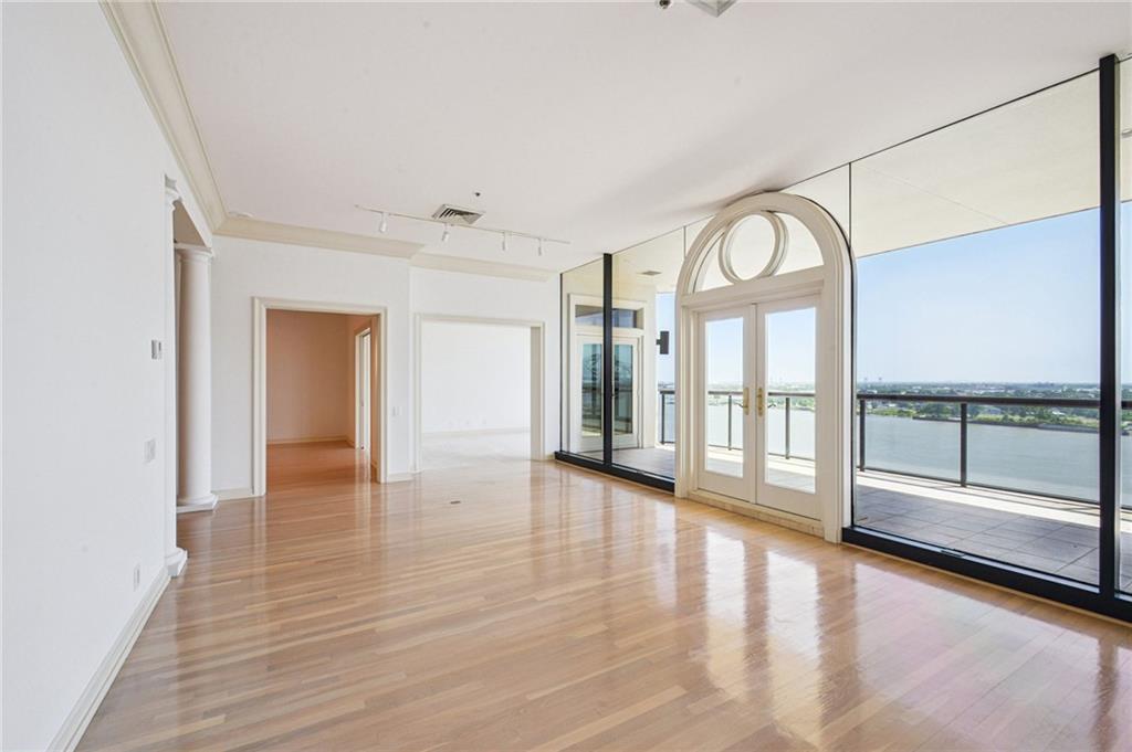 600 PORT OF NEW ORLEANS Place 9CD