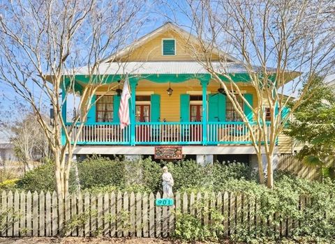 901 MAIN Street Madisonville LA 70447