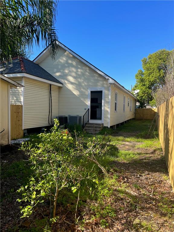 New Orleans, Louisiana 70124, United States, 2 Bedrooms Bedrooms, ,1 BathroomBathrooms,Residential,Active,123889
