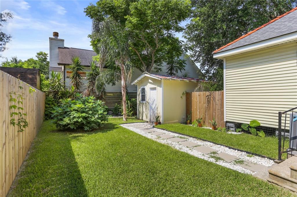 New Orleans, Louisiana 70124, United States, 2 Bedrooms Bedrooms, ,1 BathroomBathrooms,Residential,Active,123889