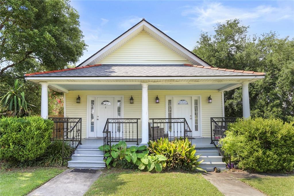 New Orleans, Louisiana 70124, United States, 2 Bedrooms Bedrooms, ,1 BathroomBathrooms,Residential,Active,123889