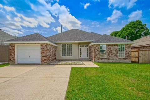 2415 MEMORIAL PARK Drive New Orleans LA 70114