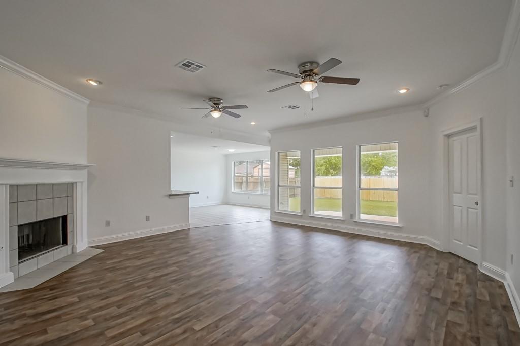 2415 MEMORIAL PARK Drive