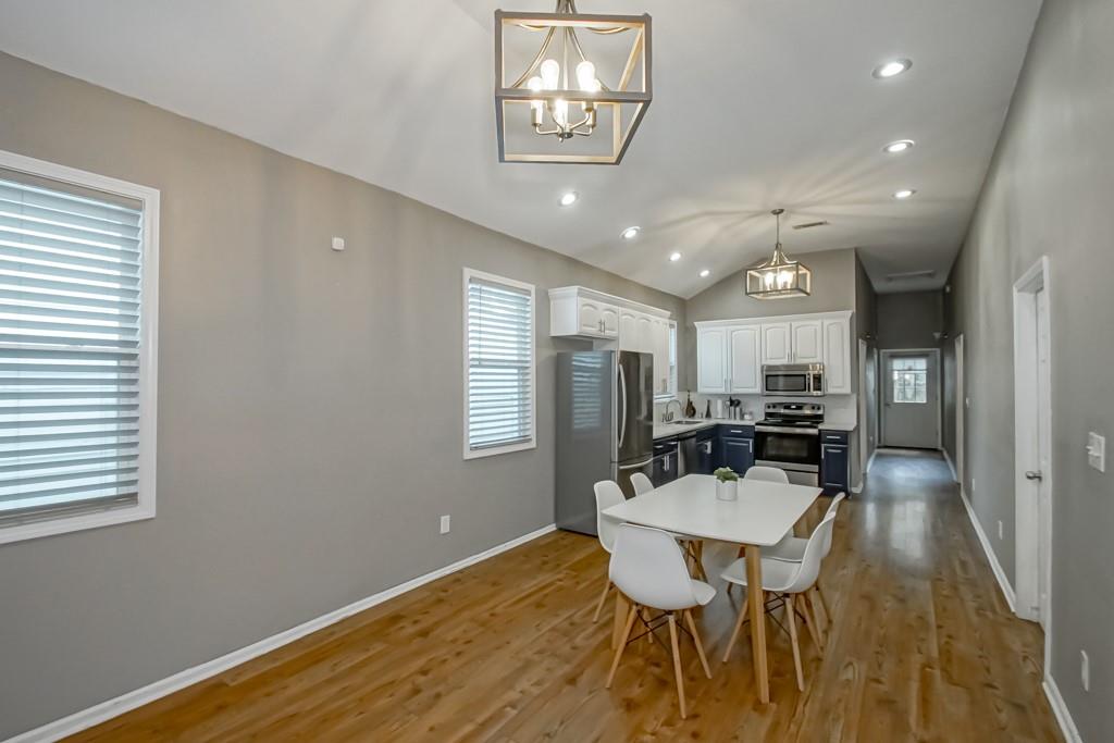 2736 LAVENDER Street