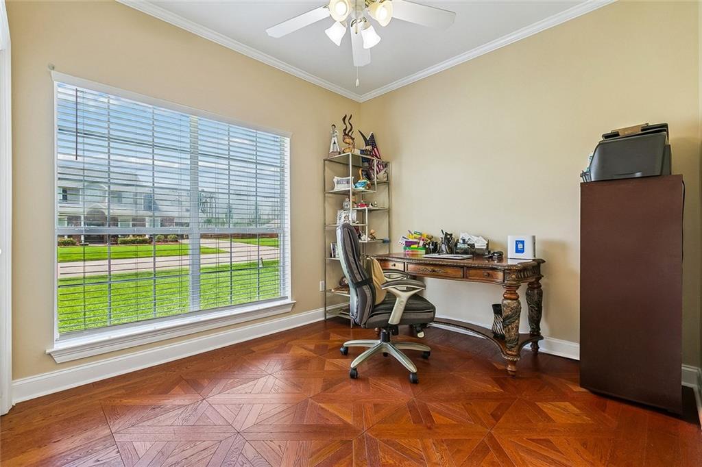 556 CYPRESS Drive