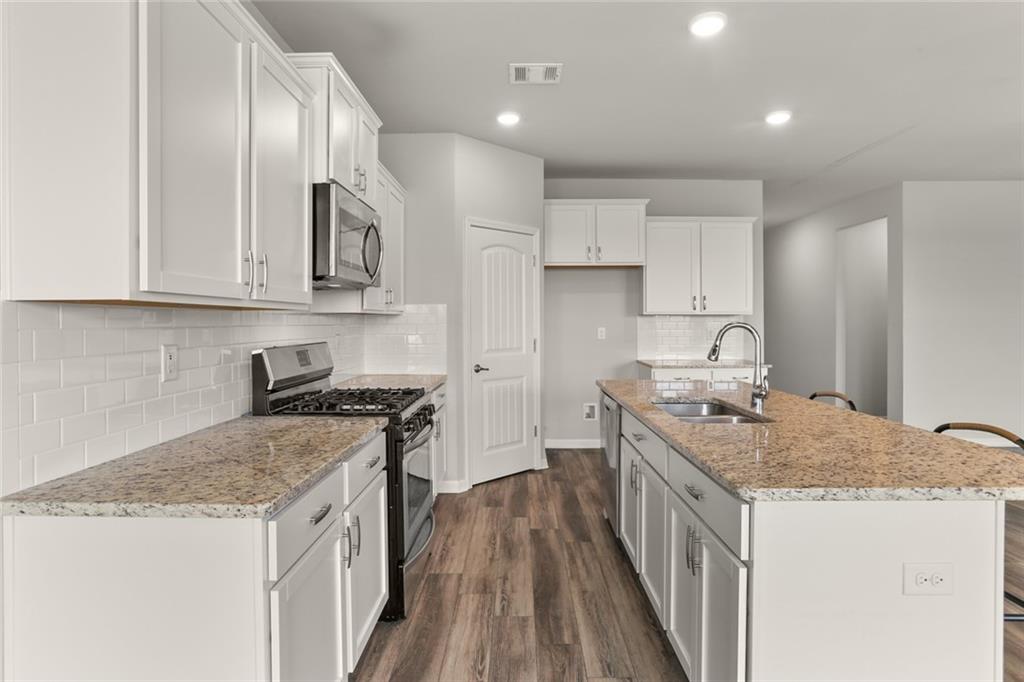 Slidell, Louisiana 70461, United States, 4 Bedrooms Bedrooms, ,2 BathroomsBathrooms,Residential,Pending,61455