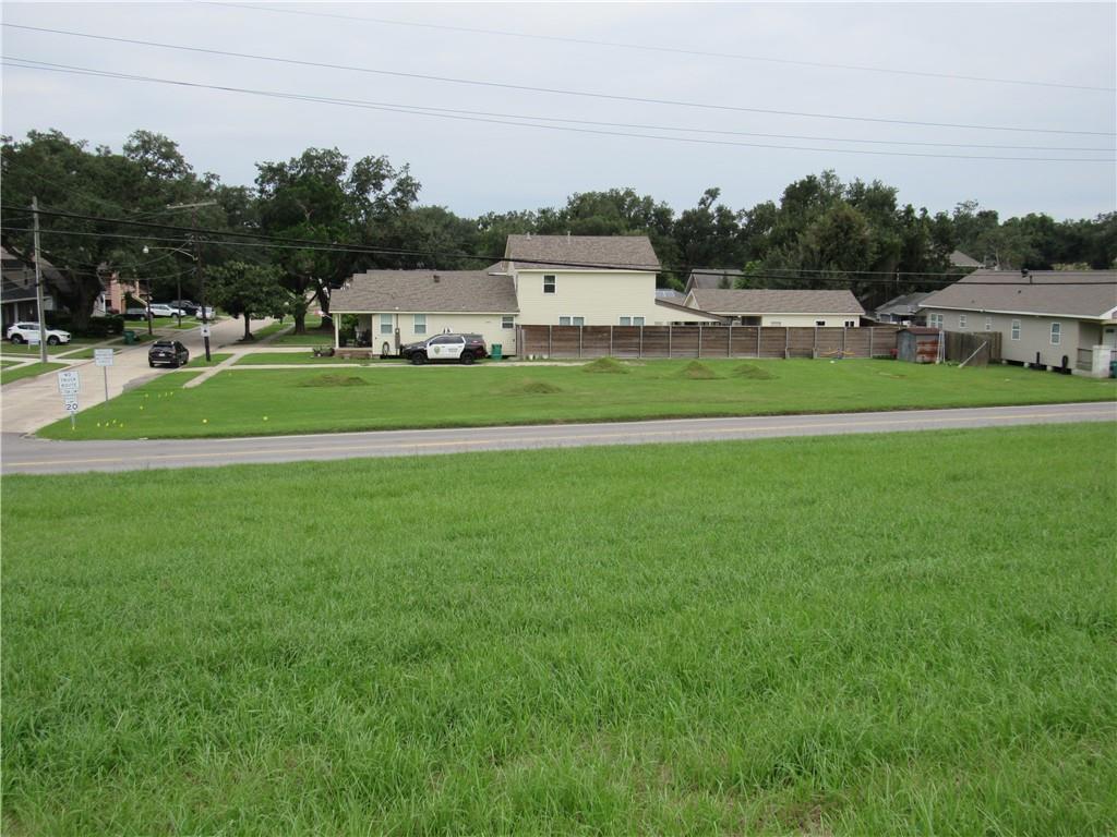 107 JEFFERSON HEIGHTS Avenue