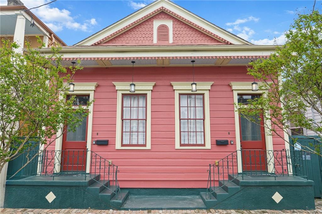 Photo 1 of 12 — 1552 N DERBIGNY Street, New Orleans, LA 70116