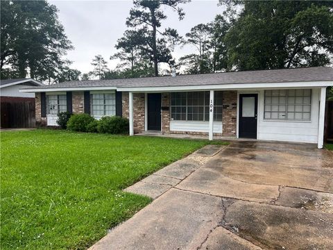 Photo of 104 FLORENCE Drive, Hammond, LA 70401 (MLS # 2559850)
