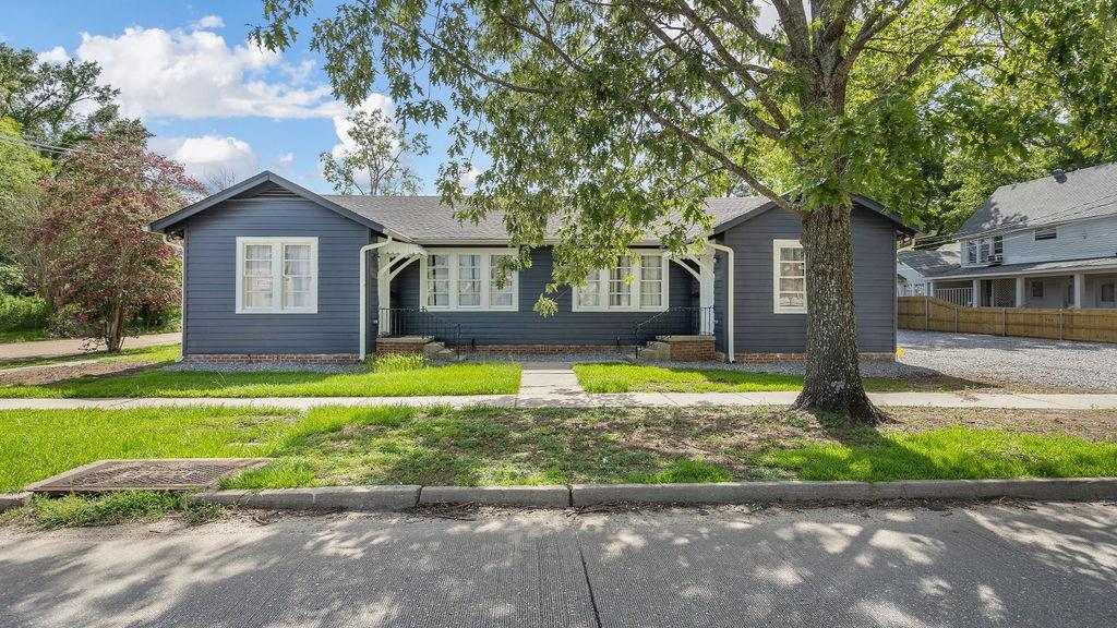 Photo 1 of 20 — 212 S OAK Street, Hammond, LA 70422
