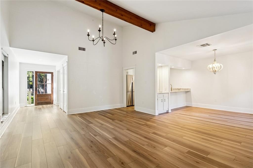 640 TETE LOURS Drive 15