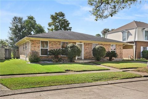 2136 GIBSON Street Gretna LA 70056
