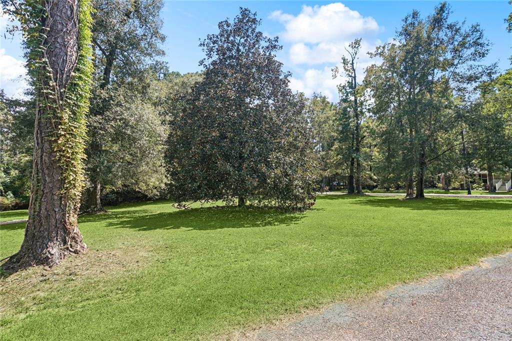 Covington, Louisiana 70435, United States, 4 Bedrooms Bedrooms, ,5 BathroomsBathrooms,Residential,Active,214290