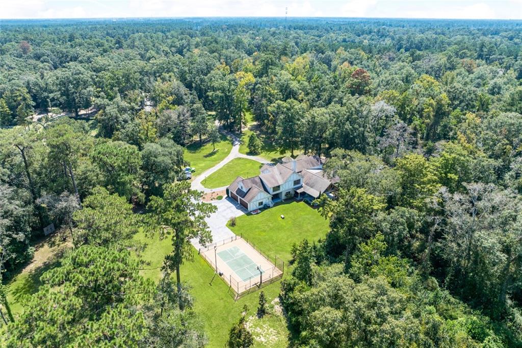 Covington, Louisiana 70435, United States, 4 Bedrooms Bedrooms, ,5 BathroomsBathrooms,Residential,Active,214290