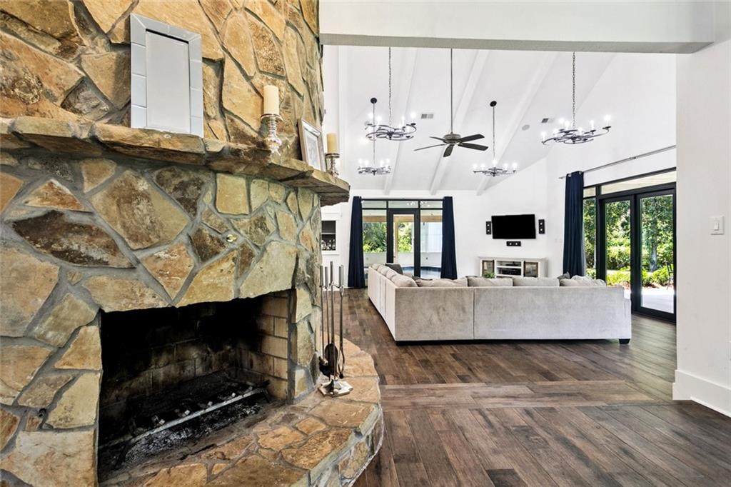 Covington, Louisiana 70435, United States, 4 Bedrooms Bedrooms, ,5 BathroomsBathrooms,Residential,Active,214290