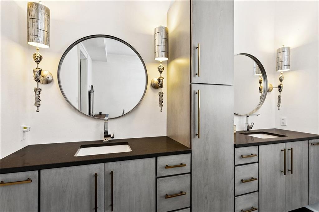 Covington, Louisiana 70435, United States, 4 Bedrooms Bedrooms, ,5 BathroomsBathrooms,Residential,Active,214290