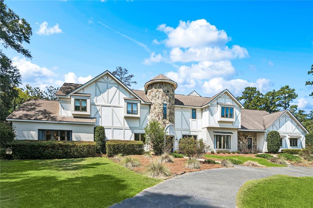 Covington, Louisiana 70435, United States, 4 Bedrooms Bedrooms, ,5 BathroomsBathrooms,Residential,Active,214290