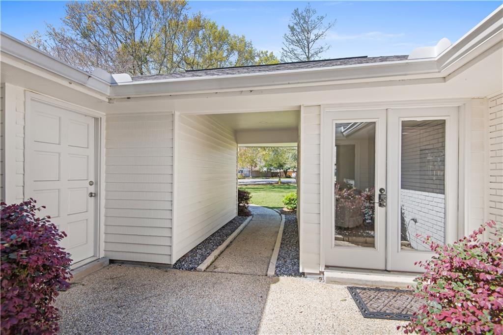 101 PECANIERE Place