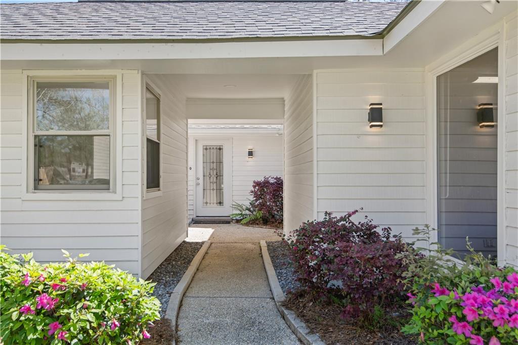 101 PECANIERE Place