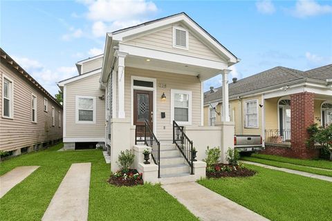 3316 CALHOUN Street New Orleans LA 70125