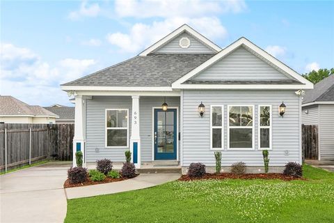 693 ST GEORGE Avenue Jefferson LA 70121