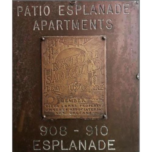 908-10 ESPLANADE Avenue