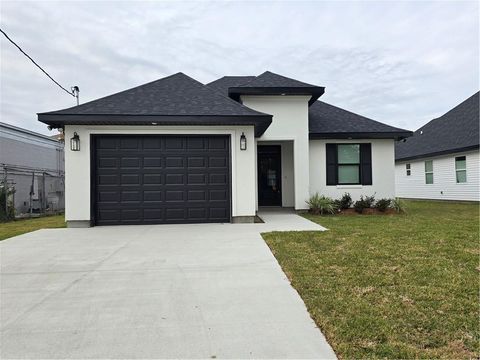 99 CAROLYN Drive Destrehan LA 70047