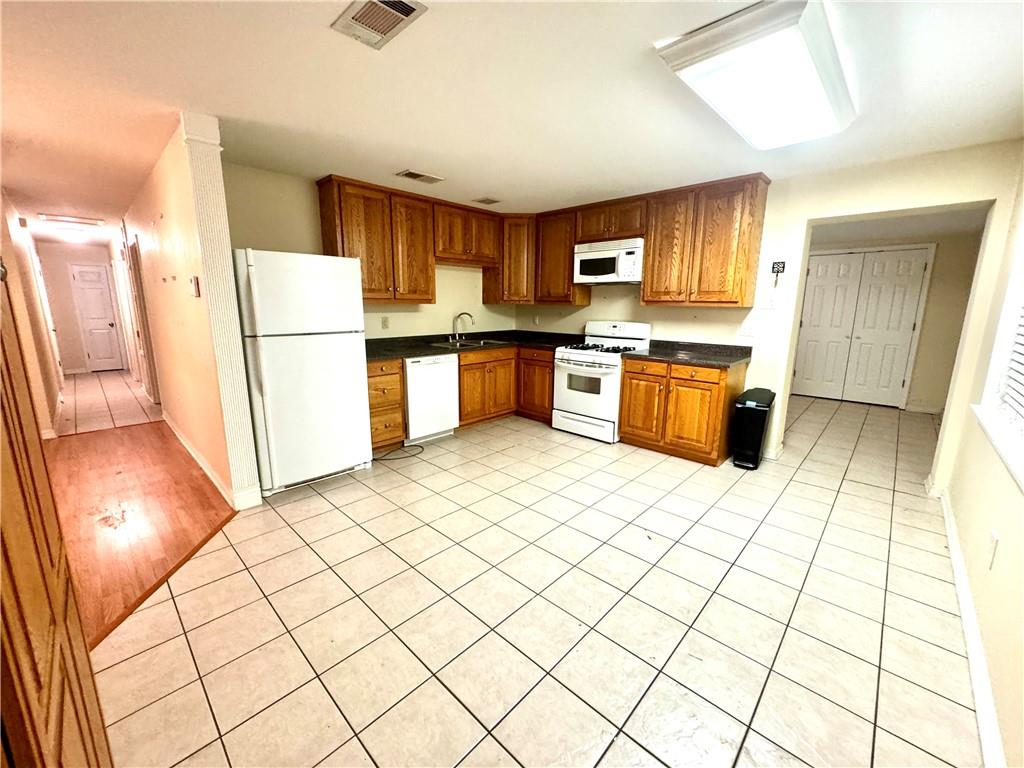 1368 MAPLEWOOD Drive