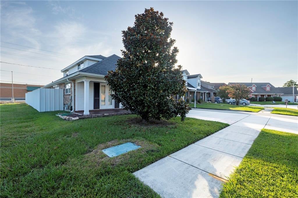 4208 NEWPORT Drive