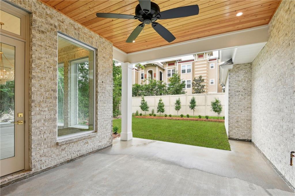 Covington, Louisiana 70433, United States, 4 Bedrooms Bedrooms, ,3 BathroomsBathrooms,Residential,Pending,58338