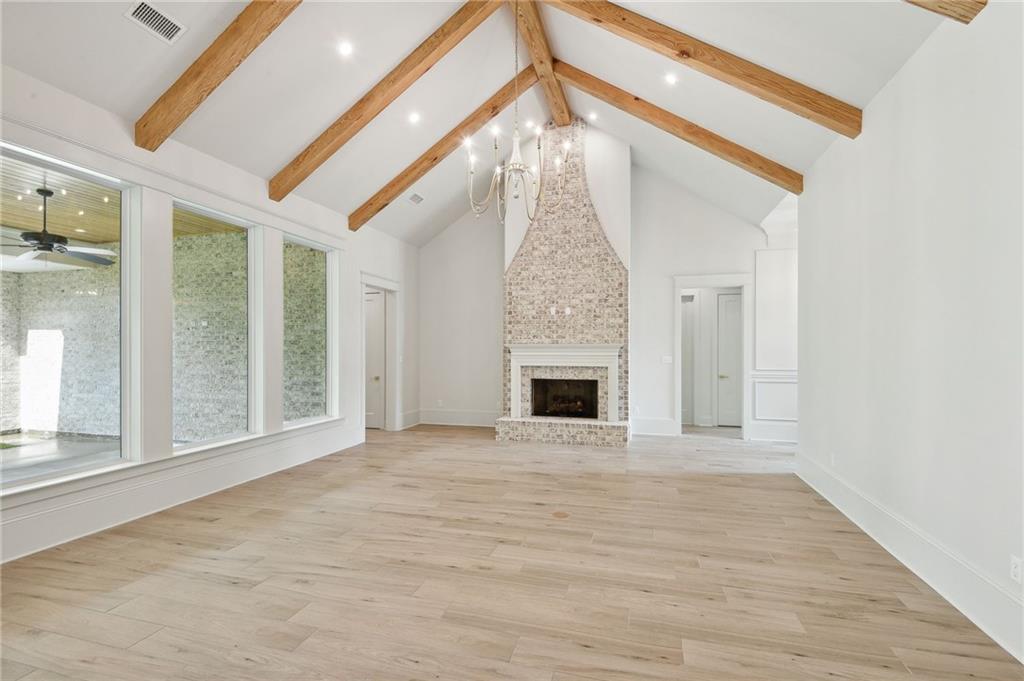 Covington, Louisiana 70433, United States, 4 Bedrooms Bedrooms, ,3 BathroomsBathrooms,Residential,Pending,58338