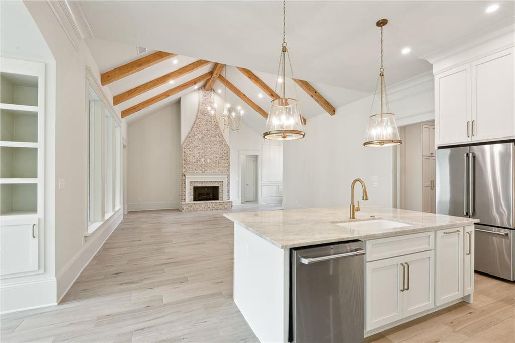 Covington, Louisiana 70433, United States, 4 Bedrooms Bedrooms, ,3 BathroomsBathrooms,Residential,Pending,58338