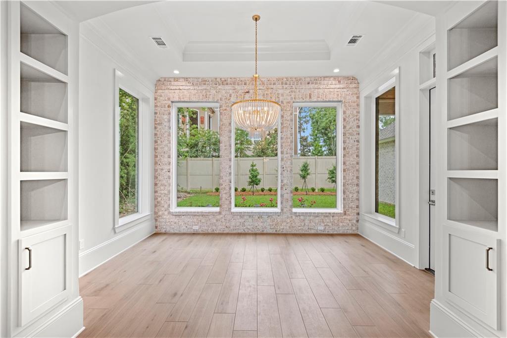 Covington, Louisiana 70433, United States, 4 Bedrooms Bedrooms, ,3 BathroomsBathrooms,Residential,Pending,58338