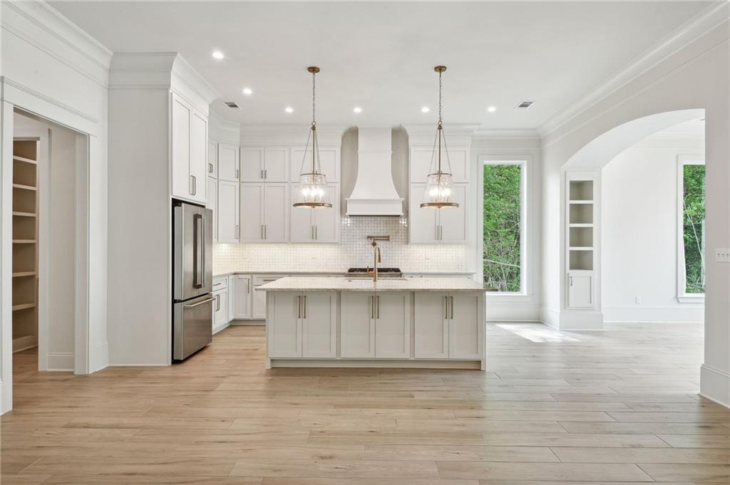 Covington, Louisiana 70433, United States, 4 Bedrooms Bedrooms, ,3 BathroomsBathrooms,Residential,Pending,58338