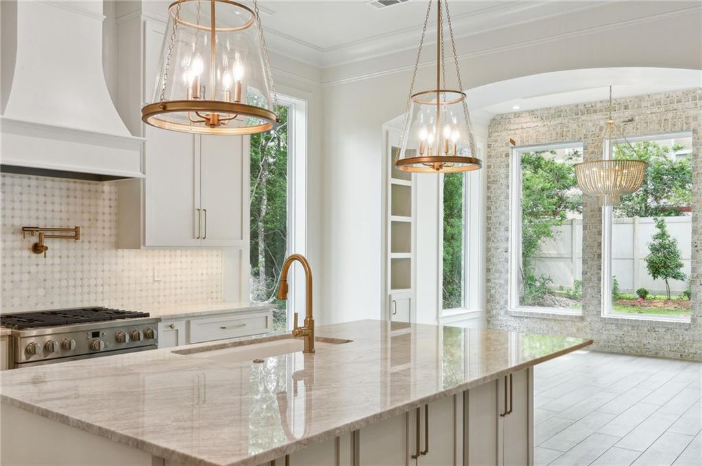 Covington, Louisiana 70433, United States, 4 Bedrooms Bedrooms, ,3 BathroomsBathrooms,Residential,Pending,58338