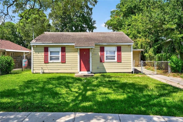 4522 MONTEGUT DR, NEW ORLEANS, LA 70126 - Image a2efe97cb05d06eeb7ccb53e0dc94666/1608130890