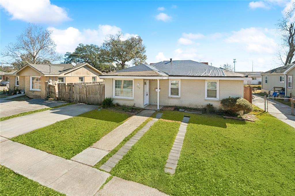 229 N ATLANTA Street