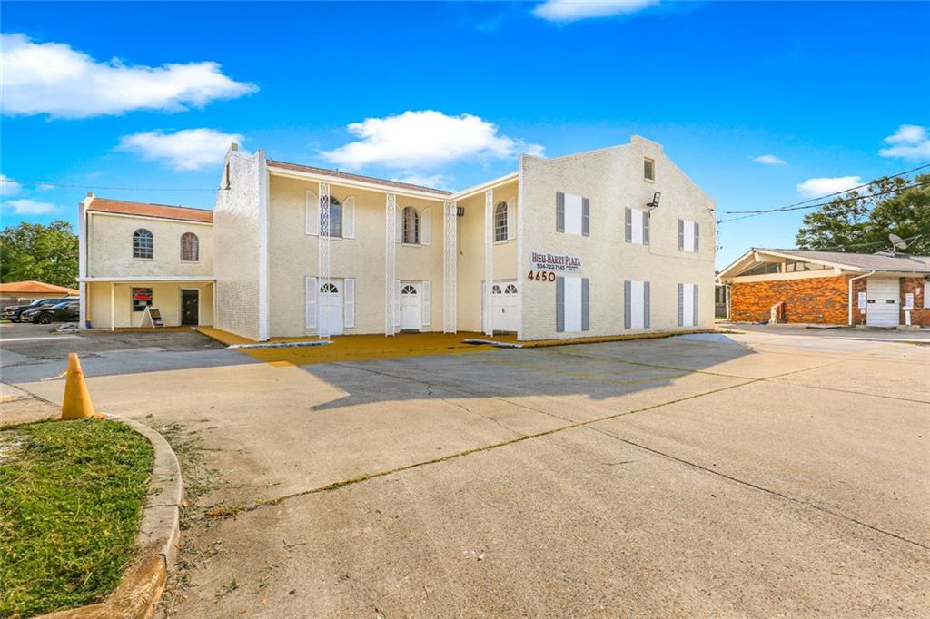 4650 GENERAL DE GAULLE Drive